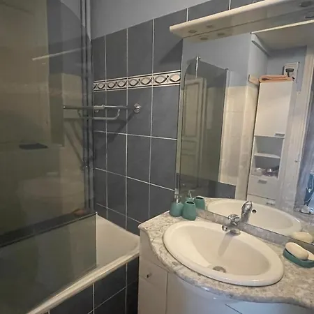 Au Centre De Apartment